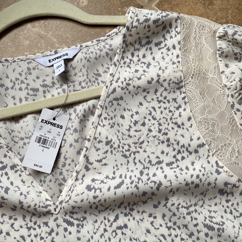 Express Printed Tie Cuff Lace Inset Top - Size Large - NWT